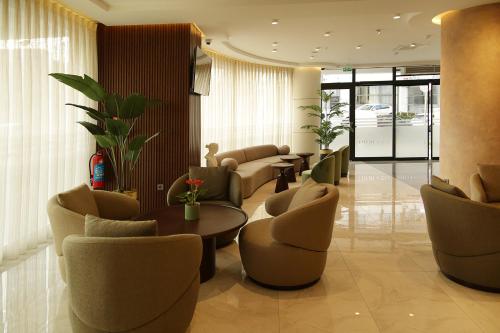 Tress Hotel - image 5
