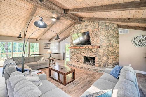Iekārtas, Beautiful Large close to Skiing / Wine Tasting! in Pioneer (CA)