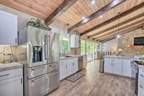 virtuve, Beautiful Large close to Skiing / Wine Tasting! in Pioneer (CA)