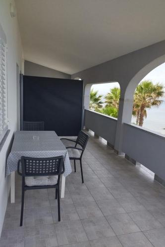 Two-Bedroom Apartment with Terrace and Sea View image 2