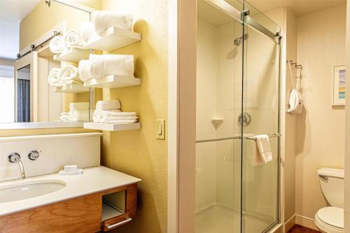 Hampton Inn Charleston-Daniel Island - image 32