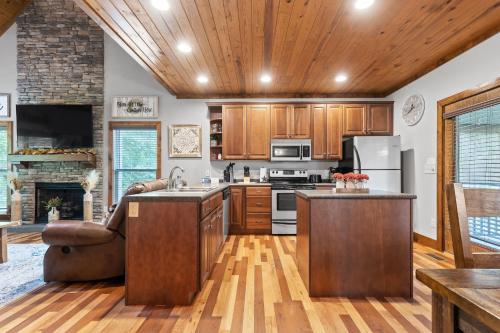Updated Cabin - Hiwassee Highlife in Kalhouna (TN)