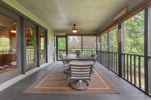 Updated Cabin - Hiwassee Highlife in Kalhouna (TN)