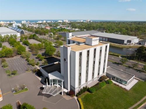 DoubleTree by Hilton Virginia Beach in Virginia Beach, USA