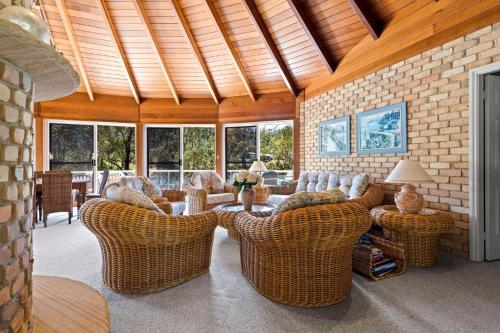 Lakeside Retreat in Yatte Yattah