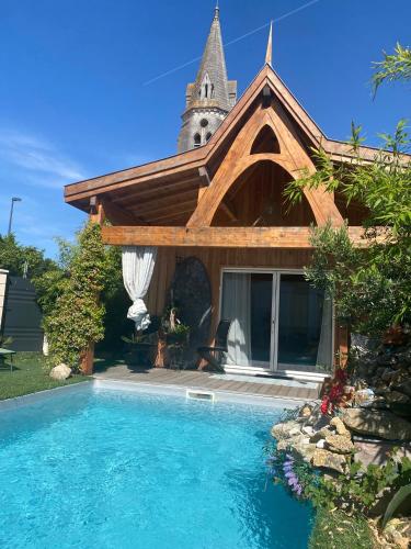 Chalet Atypique VUE Piscine Chauffée chambre d'hôte Gujan-Mestras