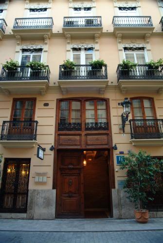 Ad Hoc Monumental 1881, Valencia