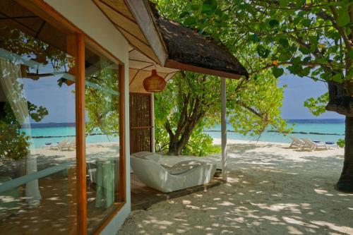 Beach Bungalow image 5