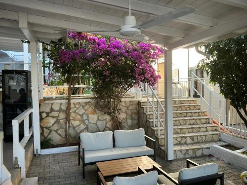 Harilla Hotel in วลอรา