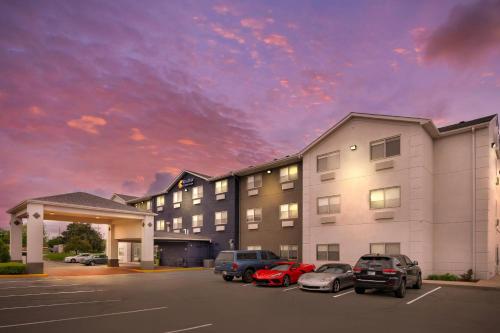Comfort Inn & Suites North Greenfield in Greenfield, USA