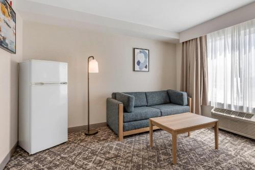 Fairfield Inn & Suites Modesto - image 10