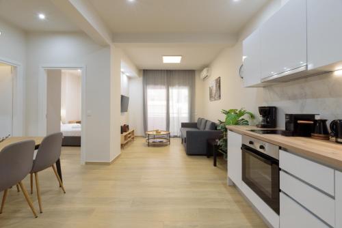 Chic 1-Bedroom Apartment with balcony by WeHost Athens, Athens (photo 4)