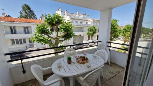 Royan - APPARTEMENT avec EMPLACEMENT IDEAL - terrasse - garage privatif - image 5