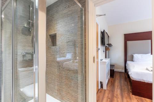 Belmont Hotel - image 5