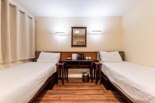 Belmont Hotel Room Type - Twin Room