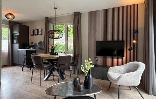 3 Bedroom Stunning Home In Hoeven in Hoeven (North-Brabant)