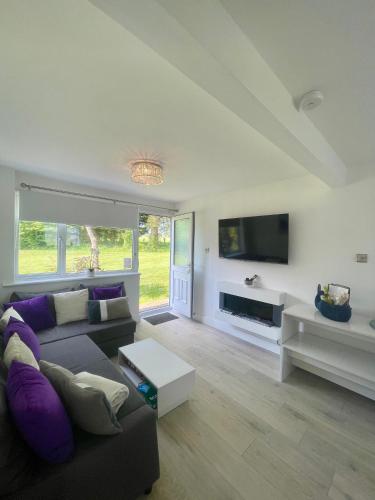 Look no further Gorgeous newly renovated contemporary chalet Sandown Bay Holiday Centre in Sandown North