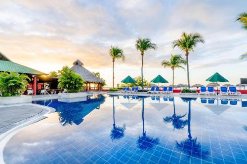 Piscina, Grand Decameron Panama, A Trademark All-Inclusive Resort in Rio Hato