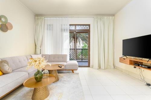 Burjside Rehan Retreat-1BR near Dubai Mall, Dubai (foto 8)
