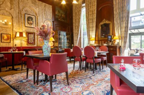 مطعم, Chateau Hotel Du Colombier in La Buzardiere