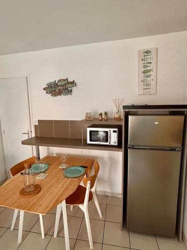 Très proche Granville Résidence Midship (Tres proche Granville Residence Midship) in 格朗维勒