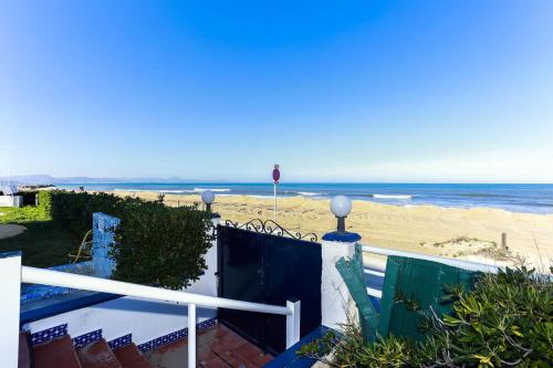 Apartment with View image 4