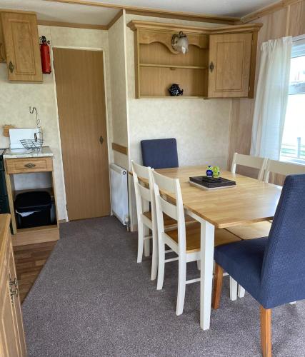 Curacao Caravans in Тейнілт