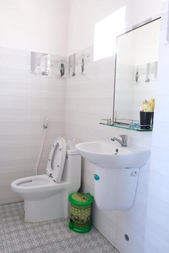 Khách Sạn Hoàng Nguyên 