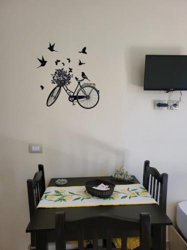Studio Apartment image 10