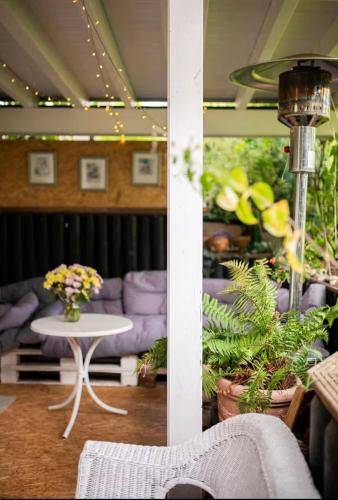 Gemütliche zentrumsnahe Wohnung, eigene Terrasse, Kolonia (zdjęcie 9)
