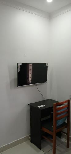 Standard Double Room image 9