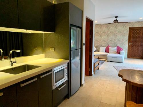 Infinity Pool Apartment at Viewpoint Villas, Strand Nai Harn (Foto 8)