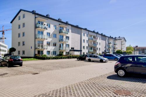 Vista Exterior, Modern Apartment Kowale - Garden and Free Parking in Kowale