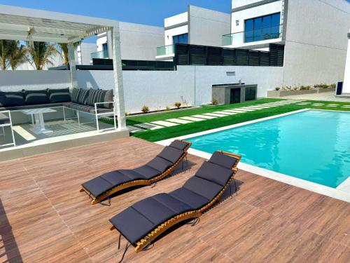 DIBBA Fujairah- sharm - Aldana Island in 查伊拉城中心