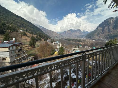 Erkély/terasz, La Heim Hostels in Majach