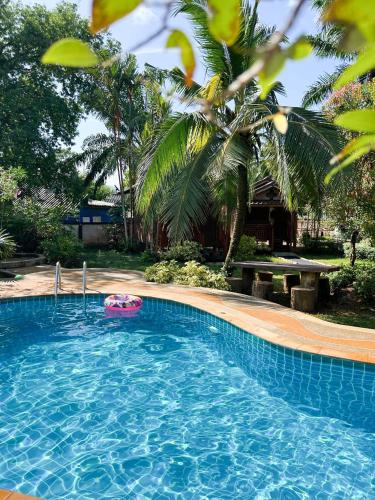 Garden, Thalane Palm Paradise Resort in Ban Tha Len