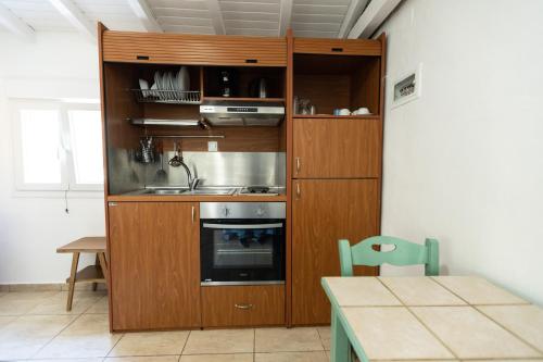 廚房, olivensun bungalow 3 in 馬夫羅禾尼 (基特伊奧)