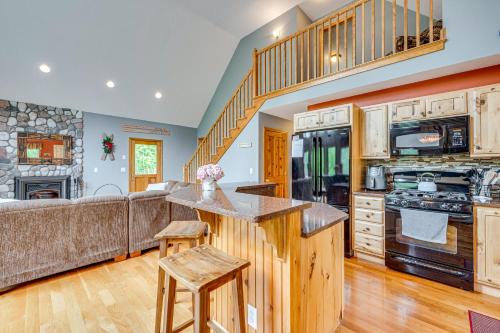 Ski, Hike & Fish: Chalet w/ Hot Tub in Conway in Hales Location (NH)