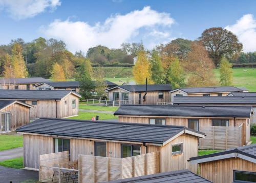 Cedar Retreats – West Tanfield