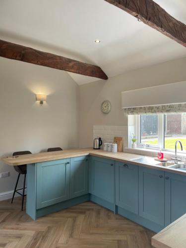 Iekārtas, Sherwood Lodge in Burglemarša