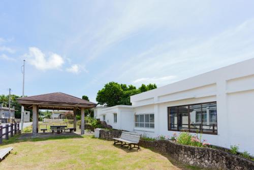 Exterior view, やーるー in Miyako Island Underwater Park