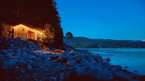 Beaver Beach Vacation Home in Madeira Park (BC)