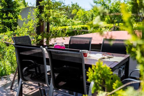 Balkons/terase, Villa Bella, villa with heated Pool in Cerovlje