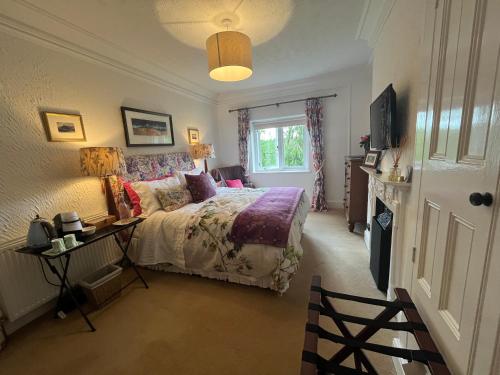 Coombe Lodge Farm House Room Type - Double Room with Private Bathroom Coombe Lodge Farm House Room Type - Double Room with Private Bathroom