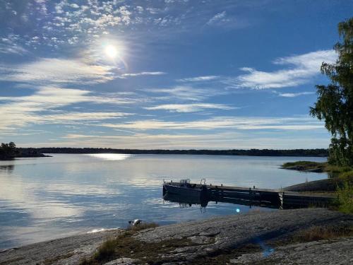 Kilátás, Stuga på Möja-en skärgårdspärla i Kyrkviken (Stuga pa Moja-en skargardsparla i Kyrkviken) in Moja