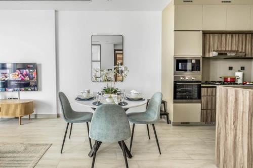 Comfy 1BR w Cinema Room Business Centre Pool Table and Sauna, Dubái (foto 3)