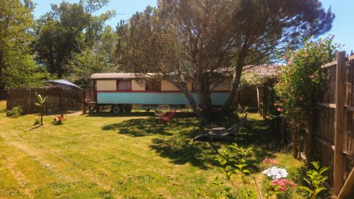 Magnifique Roulotte Bohème 1930 (Magnifique Roulotte Boheme 1930) in 美索