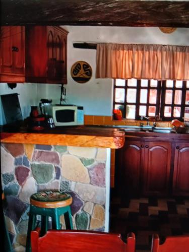 Cabana Los Eucaliptos con Suite, TV 50 Mezzanine y Parrillero, Samaipata in Samaipata