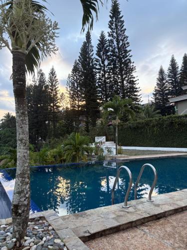 Infinity pines tagaytay in Gloria