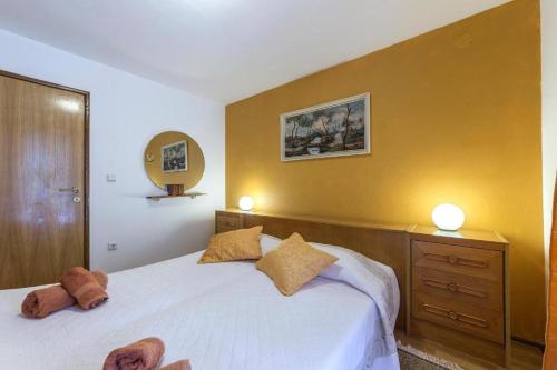 Five-Bedroom Villa image 2